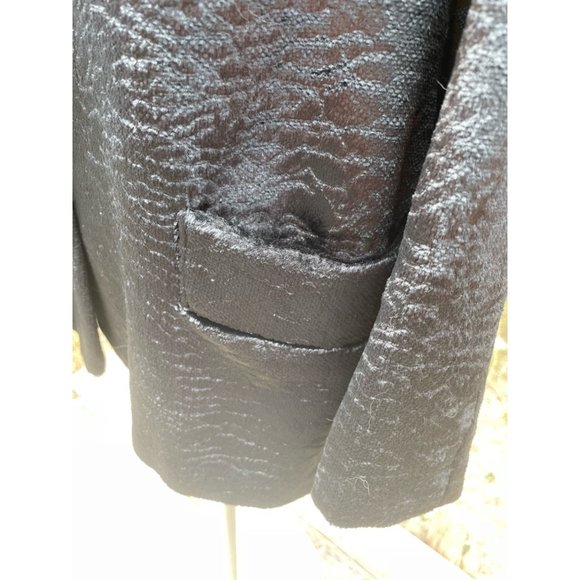 Vintage Black Crushed Velvet Coat With Fur Collar - Picture 14 of 16